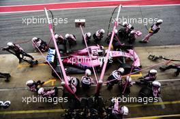 Sergio Perez (MEX) Sahara Force India F1 VJM11 practices a pit stop. 08.03.2018. Formula One Testing, Day Three, Barcelona, Spain. Thursday.