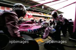 Sergio Perez (MEX) Sahara Force India F1 VJM11 practices a pit stop. 08.03.2018. Formula One Testing, Day Three, Barcelona, Spain. Thursday.