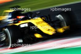 Carlos Sainz Jr (ESP) Renault Sport F1 Team RS18. 07.03.2018. Formula One Testing, Day Two, Barcelona, Spain. Wednesday.