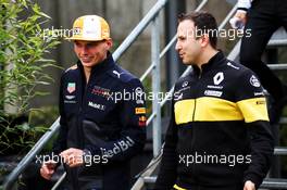 (L to R): Max Verstappen (NLD) Red Bull Racing with Karel Loos (BEL) Renault Sport F1 Team Race Engineer. 24.08.2018. Formula 1 World Championship, Rd 13, Belgian Grand Prix, Spa Francorchamps, Belgium, Practice Day.