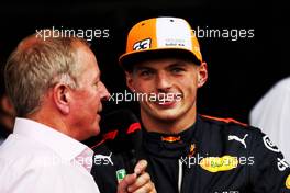 Max Verstappen (NLD) Red Bull Racing in parc ferme with Martin Brundle (GBR) Sky Sports Commentator. 26.08.2018. Formula 1 World Championship, Rd 13, Belgian Grand Prix, Spa Francorchamps, Belgium, Race Day.