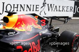 Daniel Ricciardo (AUS) Red Bull Racing RB14 enters the pits with a broken rear wing. 26.08.2018. Formula 1 World Championship, Rd 13, Belgian Grand Prix, Spa Francorchamps, Belgium, Race Day.