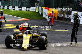Nico Hulkenberg (GER) Renault Sport F1 Team RS18 crashed out of the race. 26.08.2018. Formula 1 World Championship, Rd 13, Belgian Grand Prix, Spa Francorchamps, Belgium, Race Day.