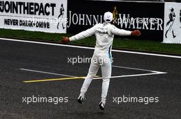 Lewis Hamilton (GBR) Mercedes AMG F1 celebrates his pole position in qualifying parc ferme. 25.08.2018. Formula 1 World Championship, Rd 13, Belgian Grand Prix, Spa Francorchamps, Belgium, Qualifying Day.