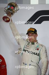 2nd place Valtteri Bottas (FIN) Mercedes AMG F1. 08.04.2018. Formula 1 World Championship, Rd 2, Bahrain Grand Prix, Sakhir, Bahrain, Race Day.