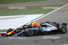 Max Verstappen (NLD) Red Bull Racing and Lewis Hamilton (GBR) Mercedes AMG F1   08.04.2018. Formula 1 World Championship, Rd 2, Bahrain Grand Prix, Sakhir, Bahrain, Race Day.