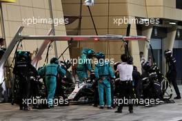 Valtteri Bottas (FIN) Mercedes AMG F1 W09 makes a pit stop. 08.04.2018. Formula 1 World Championship, Rd 2, Bahrain Grand Prix, Sakhir, Bahrain, Race Day.