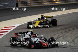 Kevin Magnussen (DEN) Haas VF-18. 08.04.2018. Formula 1 World Championship, Rd 2, Bahrain Grand Prix, Sakhir, Bahrain, Race Day.