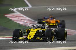 Nico Hulkenberg (GER) Renault Sport F1 Team  08.04.2018. Formula 1 World Championship, Rd 2, Bahrain Grand Prix, Sakhir, Bahrain, Race Day.