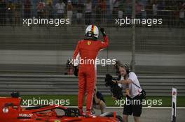 Pole for Sebastian Vettel (GER) Ferrari SF71H. 07.04.2018. Formula 1 World Championship, Rd 2, Bahrain Grand Prix, Sakhir, Bahrain, Qualifying Day.