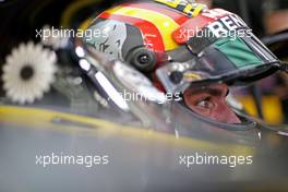 Carlos Sainz Jr (ESP) Renault F1 Team  07.04.2018. Formula 1 World Championship, Rd 2, Bahrain Grand Prix, Sakhir, Bahrain, Qualifying Day.