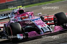 Esteban Ocon (FRA) Sahara Force India F1 VJM11. 07.04.2018. Formula 1 World Championship, Rd 2, Bahrain Grand Prix, Sakhir, Bahrain, Qualifying Day.