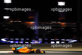 Fernando Alonso (ESP) McLaren MCL33. 07.04.2018. Formula 1 World Championship, Rd 2, Bahrain Grand Prix, Sakhir, Bahrain, Qualifying Day.