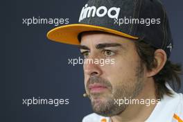 Fernando Alonso (ESP) McLaren F1  05.04.2018. Formula 1 World Championship, Rd 2, Bahrain Grand Prix, Sakhir, Bahrain, Preparation Day.