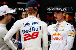 (L to R): Pierre Gasly (FRA) Scuderia Toro Rosso with Brendon Hartley (NZL) Scuderia Toro Rosso and Max Verstappen (NLD) Red Bull Racing. 05.04.2018. Formula 1 World Championship, Rd 2, Bahrain Grand Prix, Sakhir, Bahrain, Preparation Day.