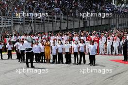 The grid observes the national anthem. 11.11.2018. Formula 1 World Championship, Rd 20, Brazilian Grand Prix, Sao Paulo, Brazil, Race Day.