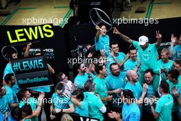 Race winner Lewis Hamilton (GBR) Mercedes AMG F1 celebrates winning the Constructor's Championship with the team. 11.11.2018. Formula 1 World Championship, Rd 20, Brazilian Grand Prix, Sao Paulo, Brazil, Race Day.