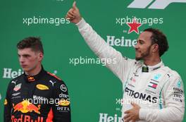 Max Verstappen (NLD) Red Bull Racing and Lewis Hamilton (GBR) Mercedes AMG F1   11.11.2018. Formula 1 World Championship, Rd 20, Brazilian Grand Prix, Sao Paulo, Brazil, Race Day.