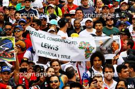 Fans of Lewis Hamilton (GBR) Mercedes AMG F1 at the podium. 11.11.2018. Formula 1 World Championship, Rd 20, Brazilian Grand Prix, Sao Paulo, Brazil, Race Day.