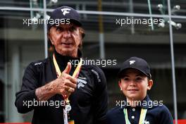 (L to R): Emerson Fittipaldi (BRA) with Emmo Fittipaldi (BRA). 10.11.2018. Formula 1 World Championship, Rd 20, Brazilian Grand Prix, Sao Paulo, Brazil, Qualifying Day.