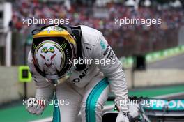 Pole for Lewis Hamilton (GBR) Mercedes 10.11.2018. Formula 1 World Championship, Rd 20, Brazilian Grand Prix, Sao Paulo, Brazil, Qualifying Day.