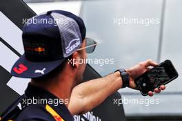 Daniel Ricciardo (AUS) Red Bull Racing on the drivers parade. 11.11.2018. Formula 1 World Championship, Rd 20, Brazilian Grand Prix, Sao Paulo, Brazil, Race Day.