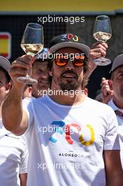 Fernando Alonso (ESP) McLaren celebrates his upcoming 300th GP with the team. 08.06.2018. Formula 1 World Championship, Rd 7, Canadian Grand Prix, Montreal, Canada, Practice Day.