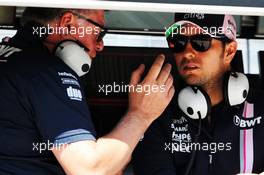 (L to R): Otmar Szafnauer (USA) Sahara Force India F1 Chief Operating Officer with Sergio Perez (MEX) Sahara Force India F1. 08.06.2018. Formula 1 World Championship, Rd 7, Canadian Grand Prix, Montreal, Canada, Practice Day.