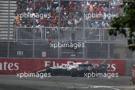 Lance Stroll (CDN) Williams FW41 and Brendon Hartley (NZL) Scuderia Toro Rosso STR13 crashed at the start of the race. 10.06.2018. Formula 1 World Championship, Rd 7, Canadian Grand Prix, Montreal, Canada, Race Day.