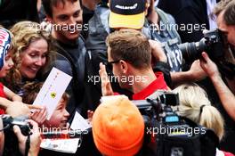 Sebastian Vettel (GER) Ferrari with fans. 07.06.2018. Formula 1 World Championship, Rd 7, Canadian Grand Prix, Montreal, Canada, Preparation Day.