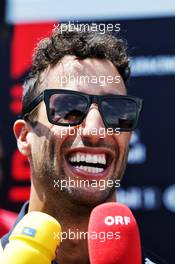 Daniel Ricciardo (AUS) Red Bull Racing with the media. 07.06.2018. Formula 1 World Championship, Rd 7, Canadian Grand Prix, Montreal, Canada, Preparation Day.