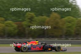 Daniel Ricciardo (AUS) Red Bull Racing  13.04.2018. Formula 1 World Championship, Rd 3, Chinese Grand Prix, Shanghai, China, Practice Day.