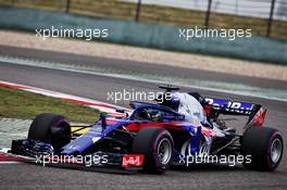 Brendon Hartley (NZL) Scuderia Toro Rosso STR13. 13.04.2018. Formula 1 World Championship, Rd 3, Chinese Grand Prix, Shanghai, China, Practice Day.
