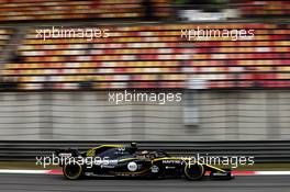 Carlos Sainz Jr (ESP) Renault Sport F1 Team RS18. 13.04.2018. Formula 1 World Championship, Rd 3, Chinese Grand Prix, Shanghai, China, Practice Day.