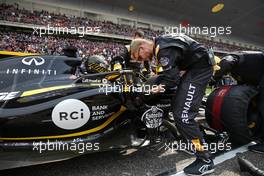 Nico Hulkenberg (GER) Renault Sport F1 Team  15.04.2018. Formula 1 World Championship, Rd 3, Chinese Grand Prix, Shanghai, China, Race Day.