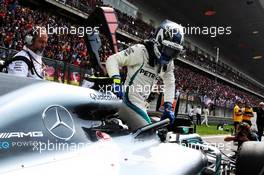Valtteri Bottas (FIN) Mercedes AMG F1 W09 on the grid. 15.04.2018. Formula 1 World Championship, Rd 3, Chinese Grand Prix, Shanghai, China, Race Day.