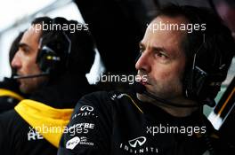 Ciaron Pilbeam (GBR) Renault Sport F1 Team Chief Race Engineer. 14.04.2018. Formula 1 World Championship, Rd 3, Chinese Grand Prix, Shanghai, China, Qualifying Day.