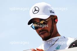 Lewis Hamilton (GBR) Mercedes AMG F1 on the drivers parade. 15.04.2018. Formula 1 World Championship, Rd 3, Chinese Grand Prix, Shanghai, China, Race Day.