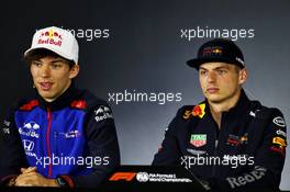 (L to R): Pierre Gasly (FRA) Scuderia Toro Rosso and Max Verstappen (NLD) Red Bull Racing in the FIA Press Conference. 12.04.2018. Formula 1 World Championship, Rd 3, Chinese Grand Prix, Shanghai, China, Preparation Day.