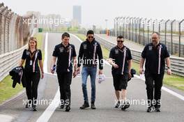 Sergio Perez (MEX) Sahara Force India F1 walks the circuit with the team. 12.04.2018. Formula 1 World Championship, Rd 3, Chinese Grand Prix, Shanghai, China, Preparation Day.