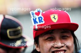 Kimi Raikkonen (FIN) Ferrari fan. 12.04.2018. Formula 1 World Championship, Rd 3, Chinese Grand Prix, Shanghai, China, Preparation Day.