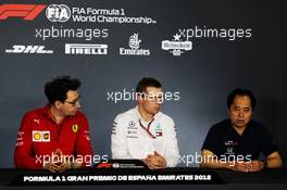 (L to R): Mattia Binotto (ITA) Ferrari Chief Technical Officer with Andy Cowell (GBR) Mercedes-Benz High Performance Powertrains Managing Director; and Toyoharu Tanabe (JPN) Honda F1 Technical Director, in the FIA Press Conference. 11.05.2018. Formula 1 World Championship, Rd 5, Spanish Grand Prix, Barcelona, Spain, Practice Day.