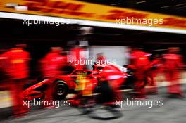 Ferrari practices a pit stop. 11.05.2018. Formula 1 World Championship, Rd 5, Spanish Grand Prix, Barcelona, Spain, Practice Day.