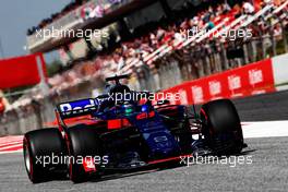 Brendon Hartley (NZL) Scuderia Toro Rosso STR13. 11.05.2018. Formula 1 World Championship, Rd 5, Spanish Grand Prix, Barcelona, Spain, Practice Day.