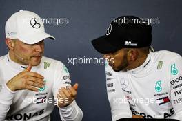 (L to R): Valtteri Bottas (FIN) Mercedes AMG F1 and Lewis Hamilton (GBR) Mercedes AMG F1 in the FIA Press Conference. 13.05.2018. Formula 1 World Championship, Rd 5, Spanish Grand Prix, Barcelona, Spain, Race Day.
