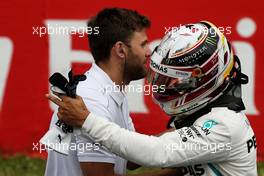 Lewis Hamilton (GBR) Mercedes AMG F1 celebrates his pole position in qualifying parc ferme. 12.05.2018. Formula 1 World Championship, Rd 5, Spanish Grand Prix, Barcelona, Spain, Qualifying Day.