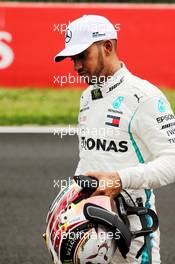 Lewis Hamilton (GBR) Mercedes AMG F1 in qualifying parc ferme. 12.05.2018. Formula 1 World Championship, Rd 5, Spanish Grand Prix, Barcelona, Spain, Qualifying Day.