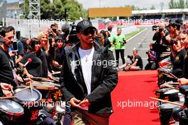 Lewis Hamilton (GBR) Mercedes AMG F1 on the drivers parade. 13.05.2018. Formula 1 World Championship, Rd 5, Spanish Grand Prix, Barcelona, Spain, Race Day.