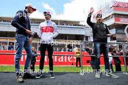 (L to R): Esteban Ocon (FRA) Sahara Force India F1 Team with Charles Leclerc (MON) Sauber F1 Team and Nico Hulkenberg (GER) Renault Sport F1 Team on the drivers parade. 13.05.2018. Formula 1 World Championship, Rd 5, Spanish Grand Prix, Barcelona, Spain, Race Day.