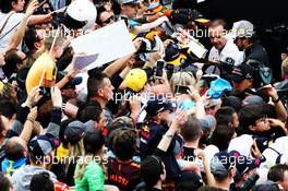 Fernando Alonso (ESP) McLaren signs autographs for the fans in the F1 Fanzone. 10.05.2018. Formula 1 World Championship, Rd 5, Spanish Grand Prix, Barcelona, Spain, Preparation Day.